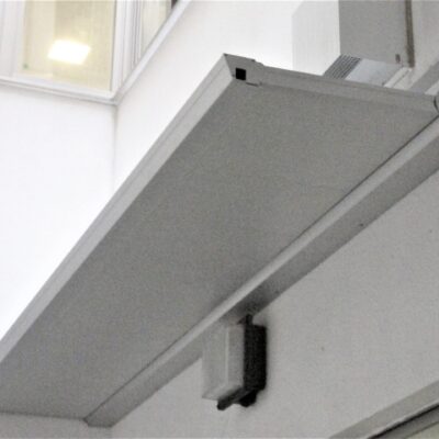 アルミ庇　イーブスSタイプ　サポート無し　先端樋カバー付き